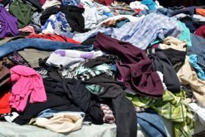 Dilema Fast Fashion: 